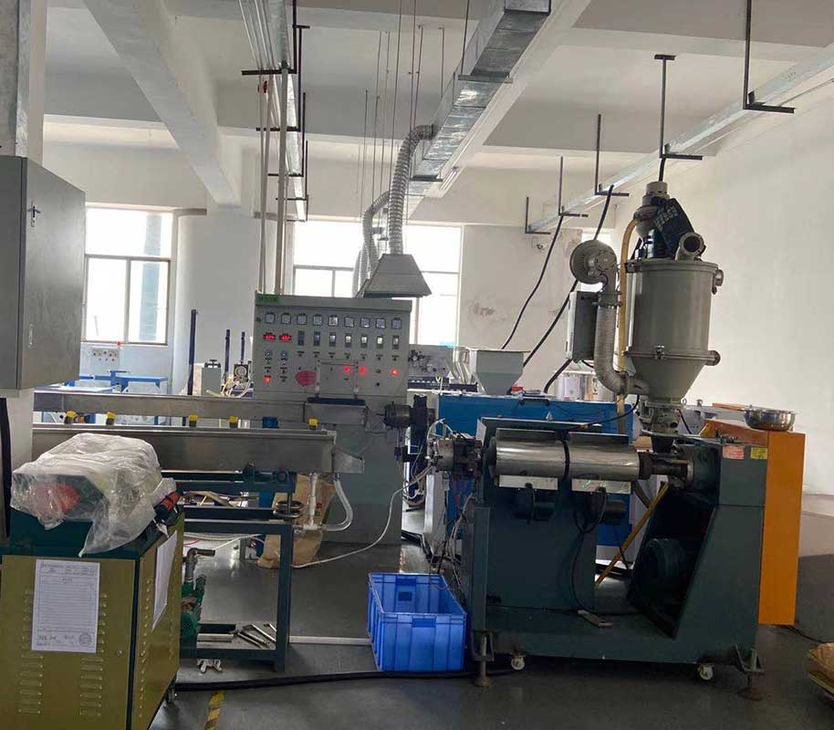 熱縮管生產(chǎn)車(chē)間